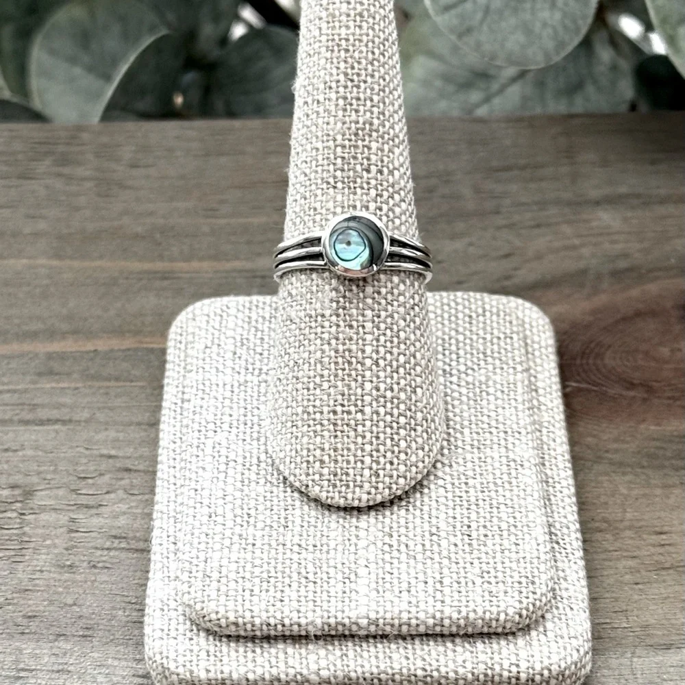 925 Sterling Silver with Abalone Shell Ring! Available in sizes 4-10! NEW!